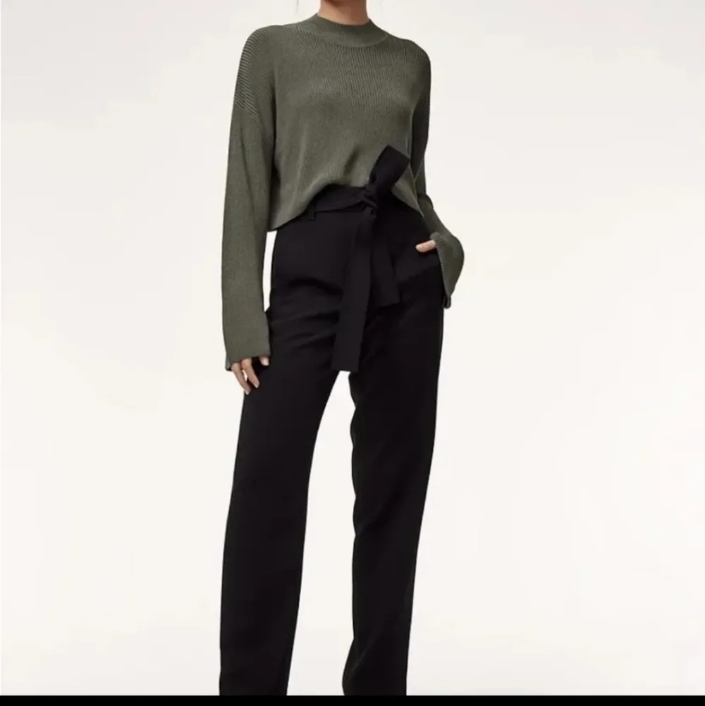 Aritzia Wilford Black Tie Crop Pants